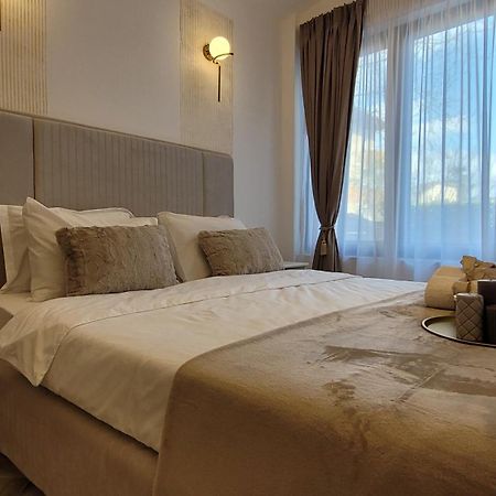 Luxury Mansion Appartement Boekarest Buitenkant foto