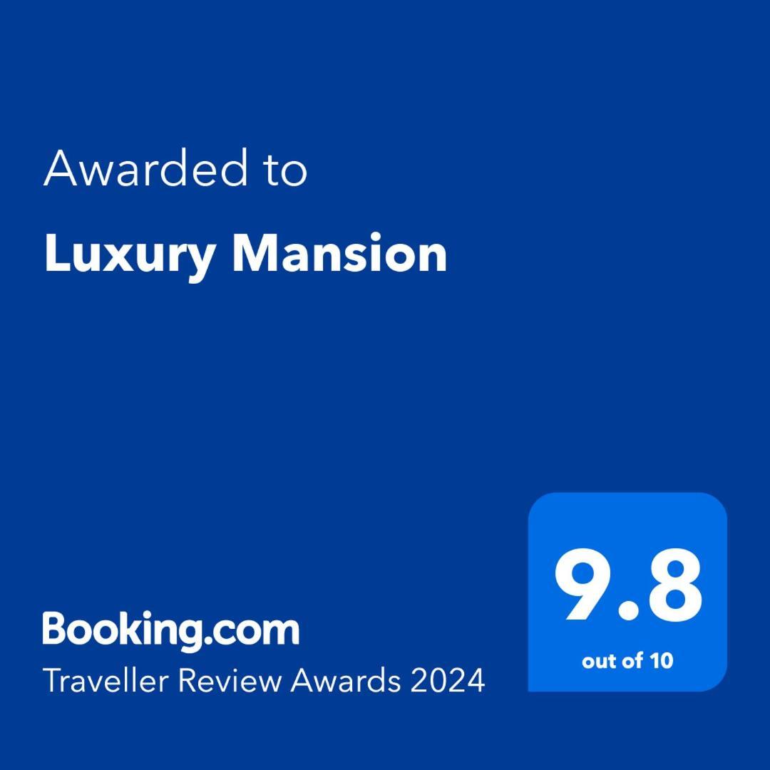 Luxury Mansion Appartement Boekarest Buitenkant foto