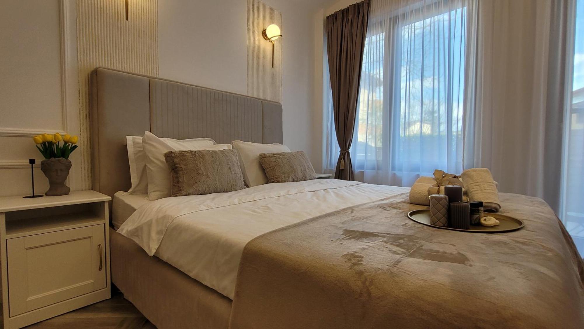 Luxury Mansion Appartement Boekarest Buitenkant foto