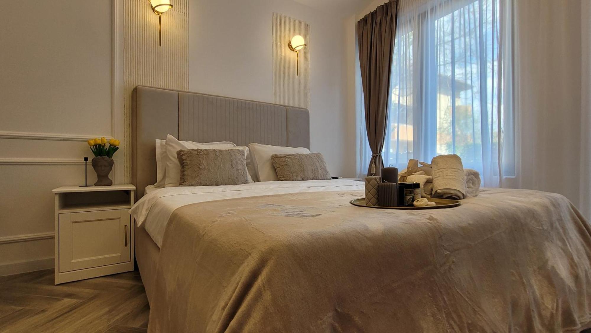Luxury Mansion Appartement Boekarest Buitenkant foto